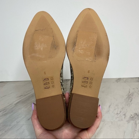 New! Madewell Sonia Low Chelsea Snake Embossed Leather Bootie 6 - Picture 11 of 12